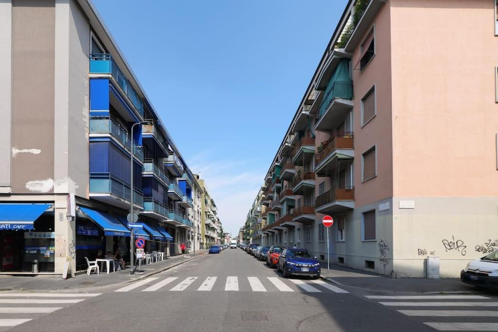 Primopiano - Astico Lägenhet Milano Exteriör bild